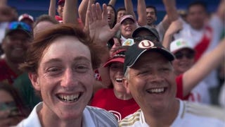 ¡Orgullo nacional! El emotivo festejo de Ignacio Buse con los hinchas peruanos [VIDEO]