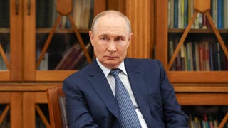 Putin solo se reunirá con Trump y Zelenski si es para firmar acuerdo final