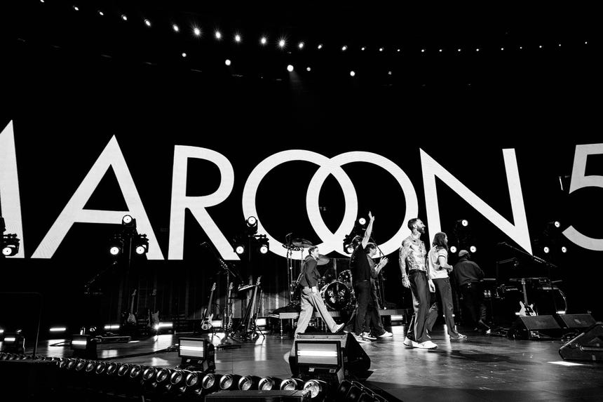 Temas como 'Sugar', 'This Love' y 'Moves Like Jagger' marcaron la historia musical de Maroon 5.