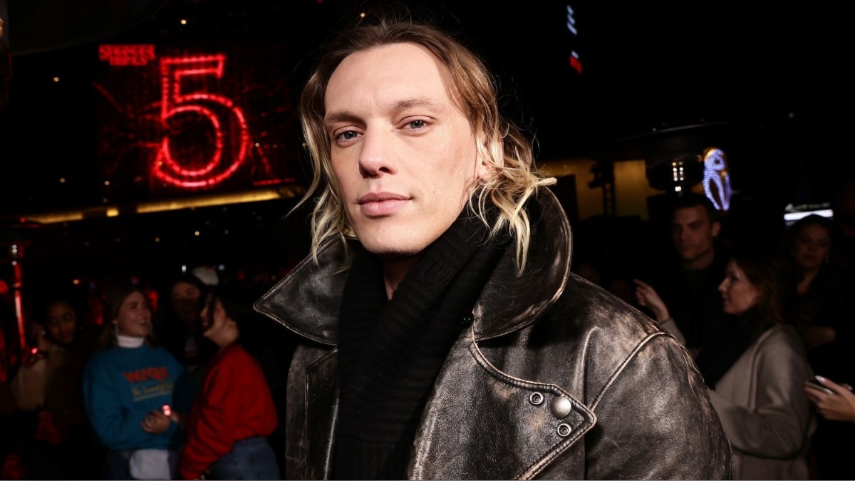 Jamie Campbell Bower, Vecna de 'Stranger Things', sorprende en Ecuador al declararse fan del ceviche peruano