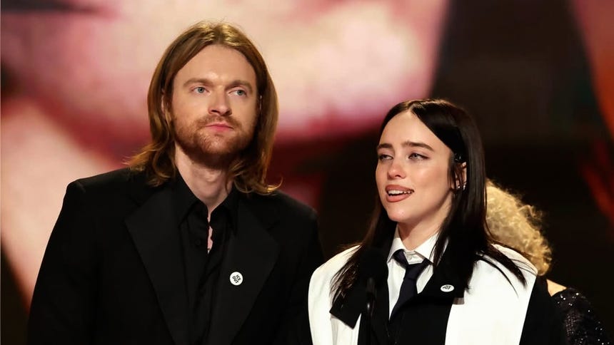 Finneas O'Connell es el hermano mayor de la cantante Billie Eilish.