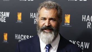 Mel Gibson ofrece disculpas tras burlarse de una intérprete de lenguaje de señas