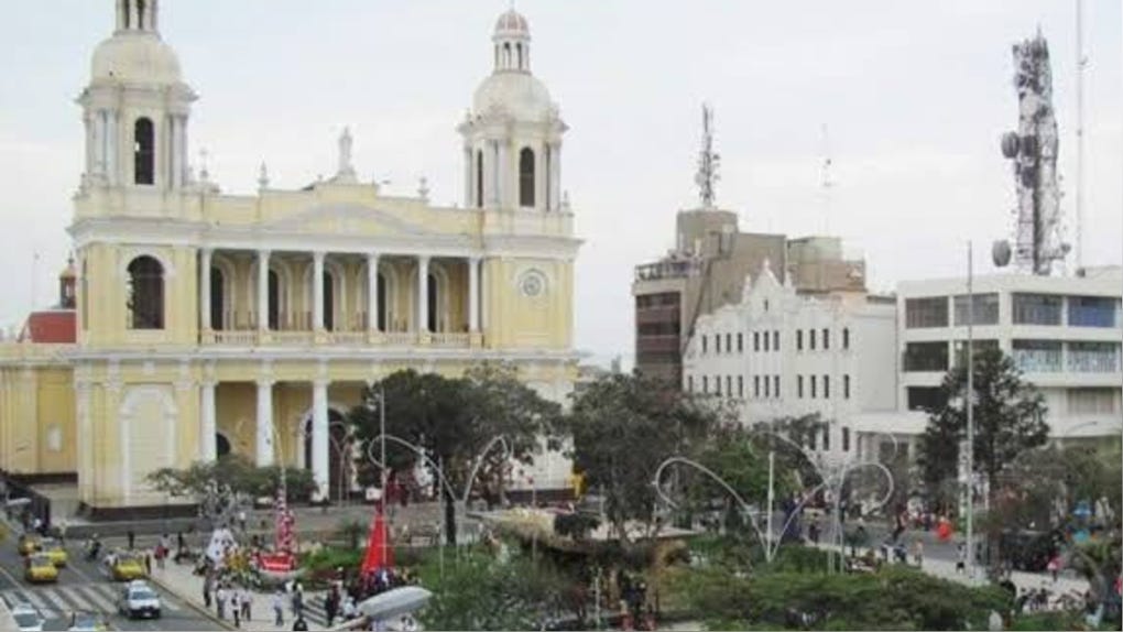 Gobernador regional indica que se ha pedido que el papa de un balconazo desde la catedral, sin embargo podría caminar por el parque principal y reencontrarse con los fieles católicos.