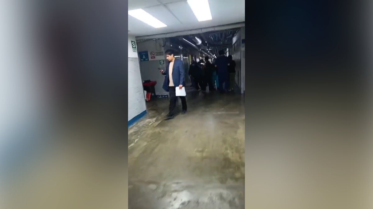 Usuario molesto por la falta de citas para realizar tomografía en el Hospital Guillermo Almenara. 