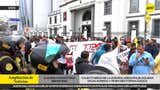 Colectiveros informales invadieron la avenida Arequipa en rechazo al carril bidireccional del Corredor Azul [VIDEO]