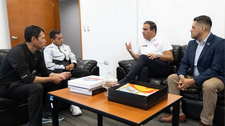 Óscar Fernández Cáceres, recientemente nombrado presidente del IPD, extendió su felicitación a Pacheco.