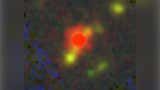 Los puntitos rojos descubiertos por el telescopio James Webb y el origen de los agujeros negros supermasivos