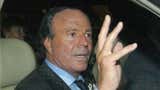 Nuevas denuncias contra Julio Iglesias: exempleadas reabren la batalla legal por presunta agresión sexual