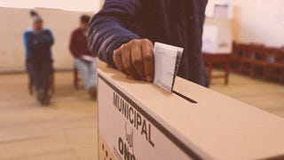 Alcaldes, regidores y funcionarios que postulan en las elecciones municipales inician hoy su licencia sin goce de haber