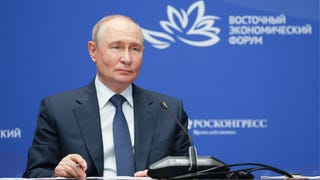 Vladímir Putin ordena suspender tres días los ataques a Kiev tras llegada de emisarios de Estados Unidos