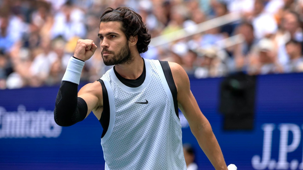 Carlos Alcaraz mete miedo: aplastó 3-0 a Tommy Paul y clasificó a los cuartos de final del US Open