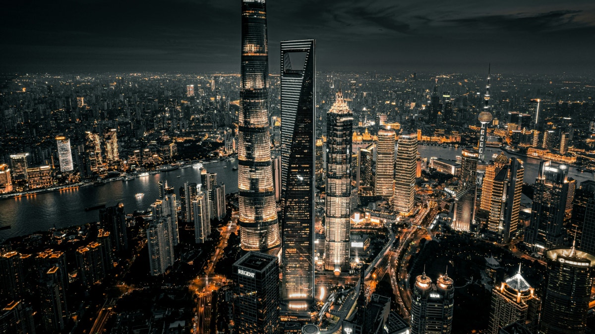 China anuncia una inusual inyección de 54 000 millones de dólares a bancos y aseguradoras