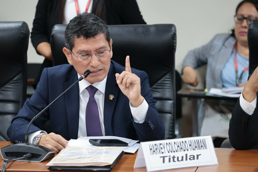 El tercer proyecto de ley fue presentado por Harvey Colchado
