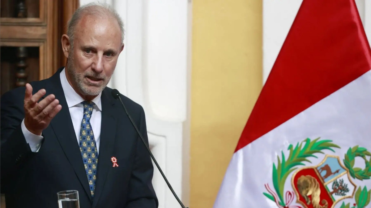 Confiep respalda postulación de Javier González-Olaechea como director general de la OIT