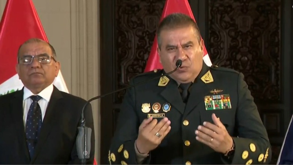 Óscar Arriola anuncia que será relevado como comandante de la Policía Nacional: "Me voy con la conciencia tranquila"