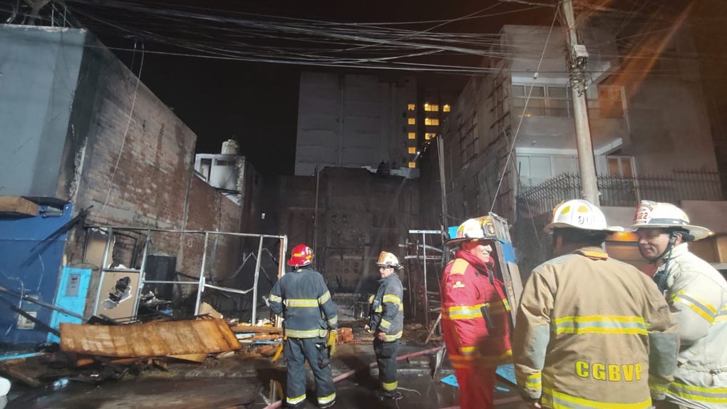 Los bomberos pudieron controlar rápidamente la emergencia en Lince.