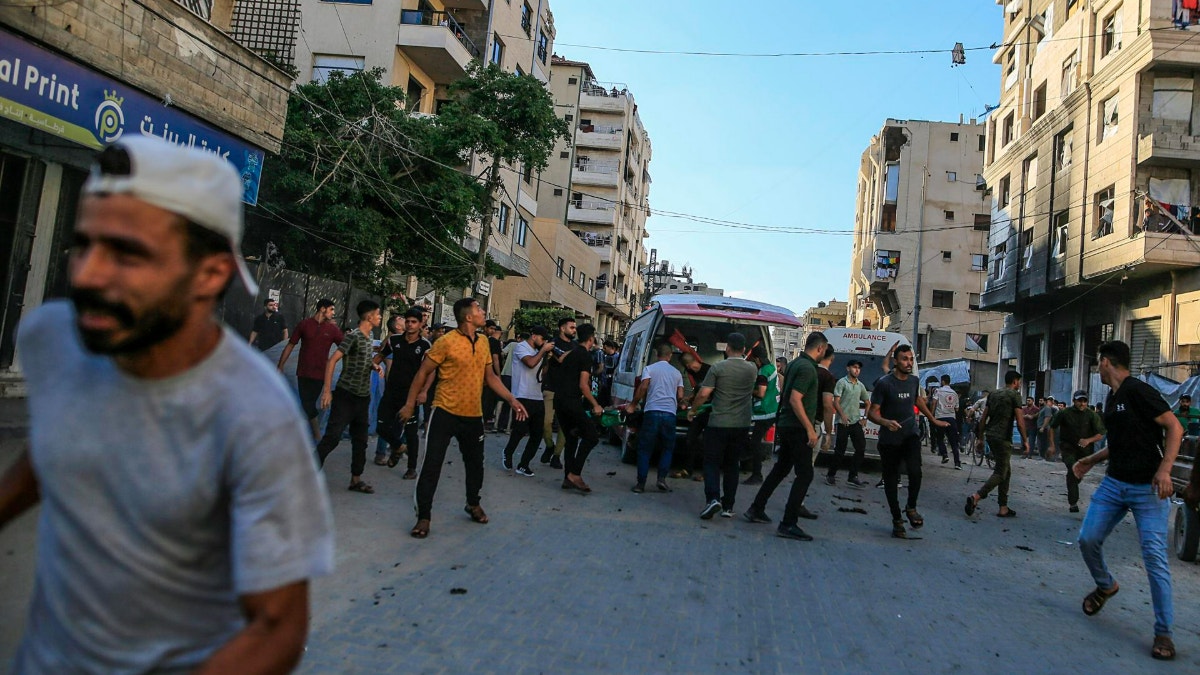 Israel mata a tres gazatíes, incluido niño de 6 años, en ataques en centro y sur de Franja