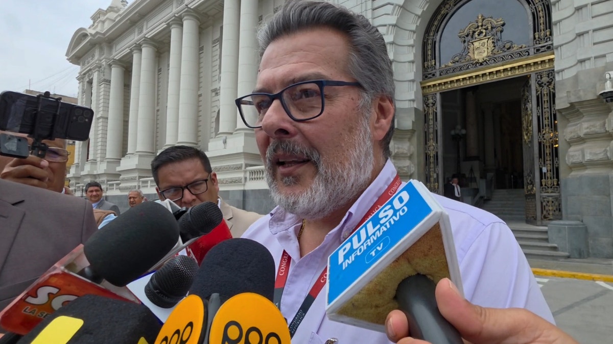 José Recoba niega que su designación como representante peruano en Ginebra se deba a "un pago de favores"