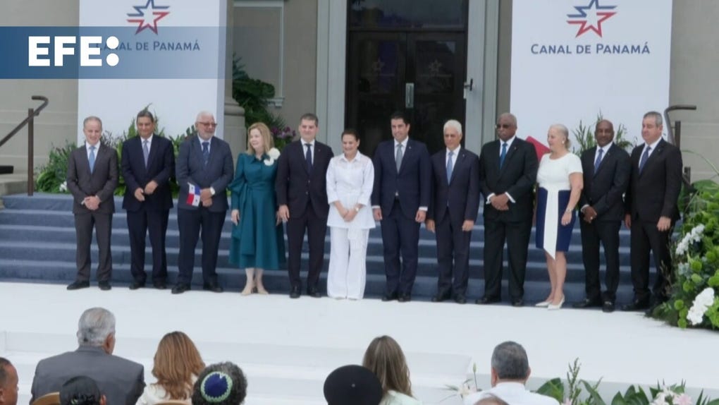 Ilya Espino de Marotta: Primera mujer al mando del Canal de Panamá