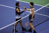 El español Carlos Alcaraz cayó eliminado en la madrugada de este miércoles del US Open ante el estadounidense Ben Shelton, tras alcanzar los cuartos de final en su regreso a las pistas tras casi cinco meses de baja por lesión.
