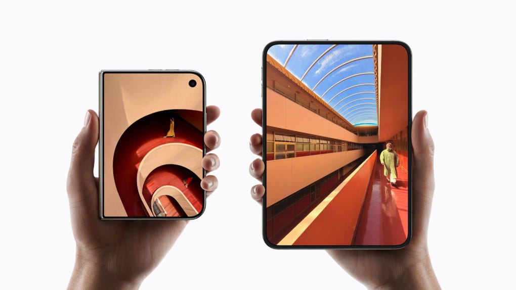 El iPhone Duo cuenta con la pantalla más grande en un iPhone, acompañada de una experiencia de iOS reimaginada.