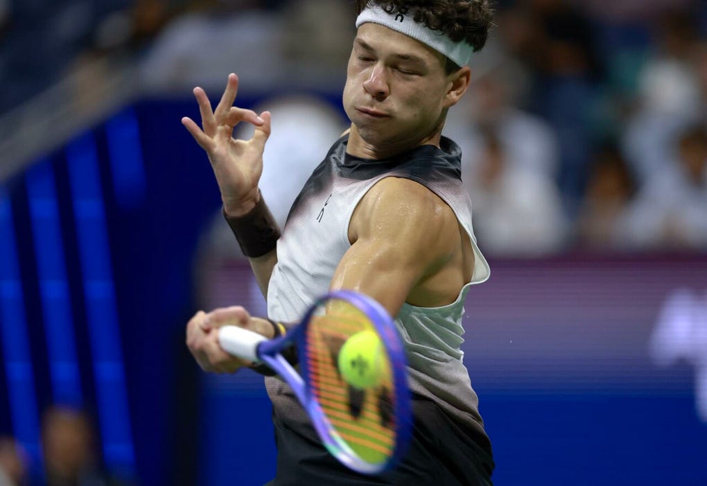 Shelton se enfrentará este jueves a su compatriota Frances Tiafoe en las semifinales, lo que asegura la presencia de un estadounidense en la final del domingo, que buscará acabar con la sequía local que dura desde la victoria de Andy Roddick en 2003.