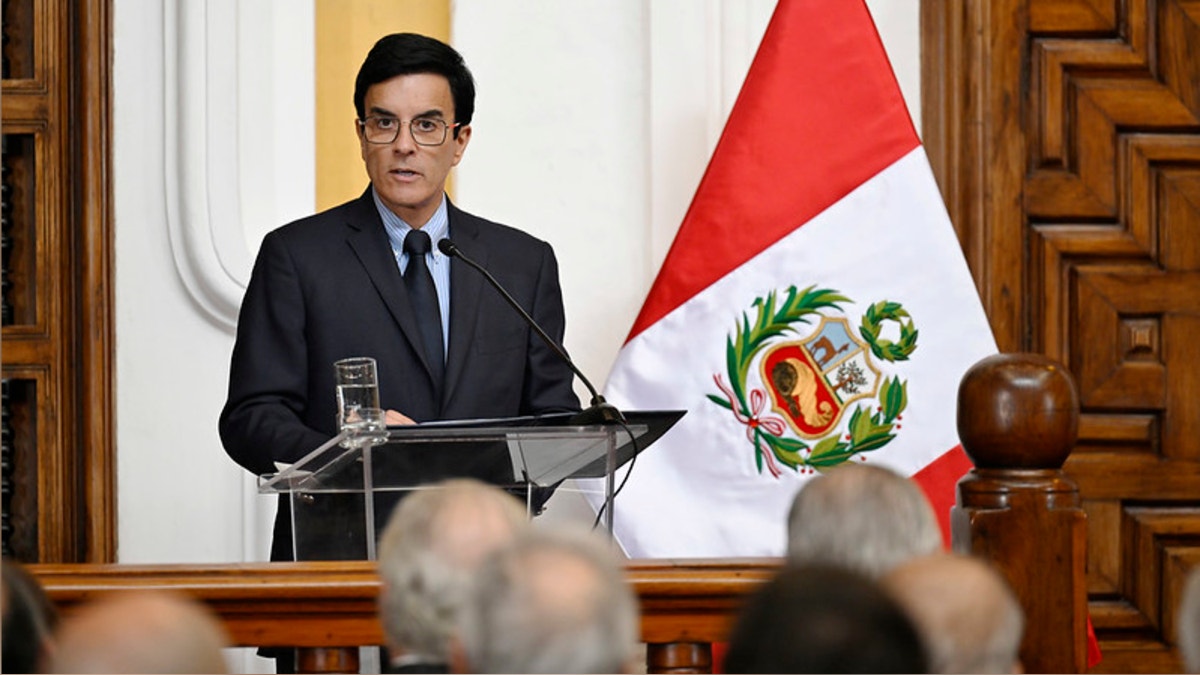 Carlos Espá confía en que facultades legislativas sean otorgadas: "El sentimiento patriótico va a prevalecer"