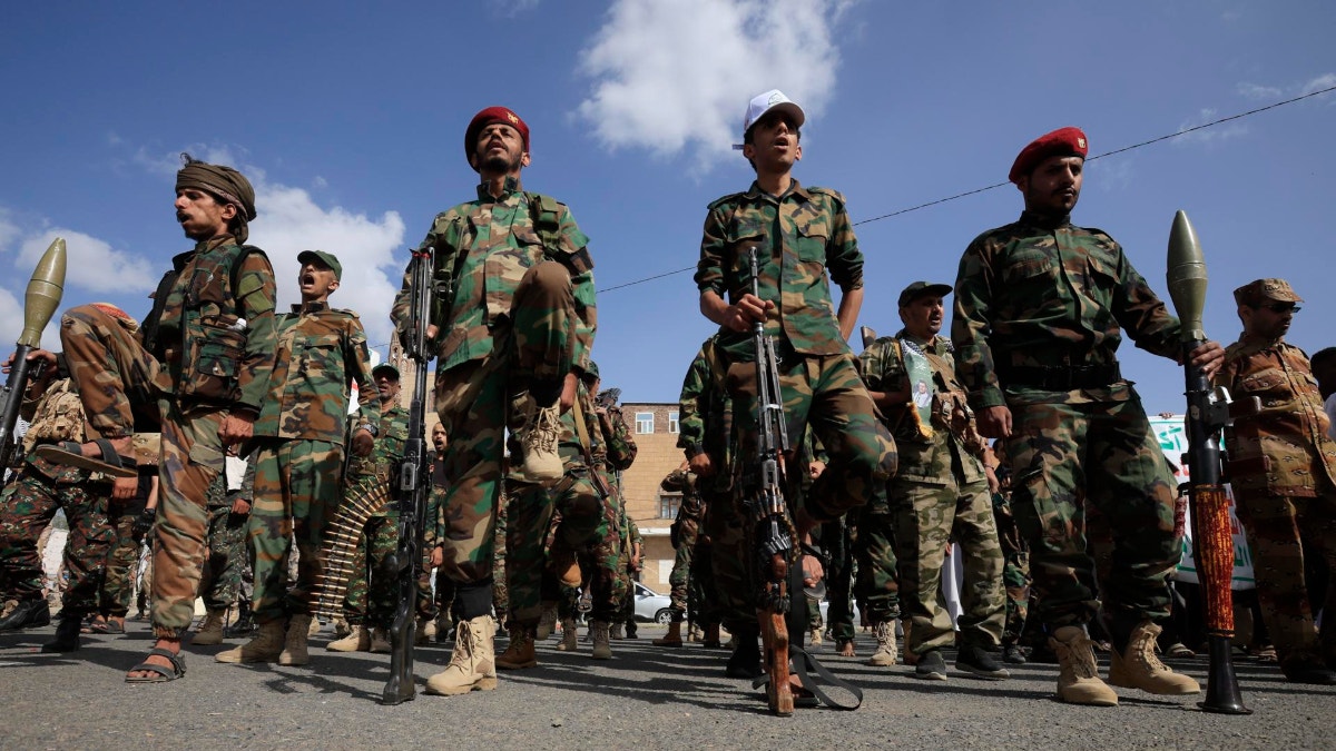 Los hutíes de Yemen toman el control de Mocha: ¿qué puede pasar con el estrecho de Bab el-Mandeb?