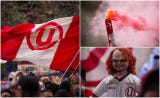 Cientos de hinchas del equipo de <a href=https://rpp.pe/futbol/descentralizado/alianza-lima-vs-universitario-kevin-quevedo-esta-en-la-lista-para-el-clasico-liga-1-noticia-1706996 data-mce-href=https://rpp.pe/futbol/descentralizado/alianza-lima-vs-universitario-kevin-quevedo-esta-en-la-lista-para-el-clasico-liga-1-noticia-1706996>Universitario</a> realizaron un banderazo frente al Hotel de San Isidro donde concentró el plantel crema.