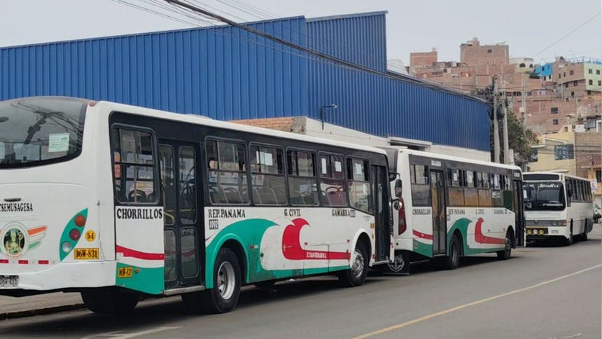 Algunos choferes de la empresa San Genaro han decidido no salir a laborar este sábado.