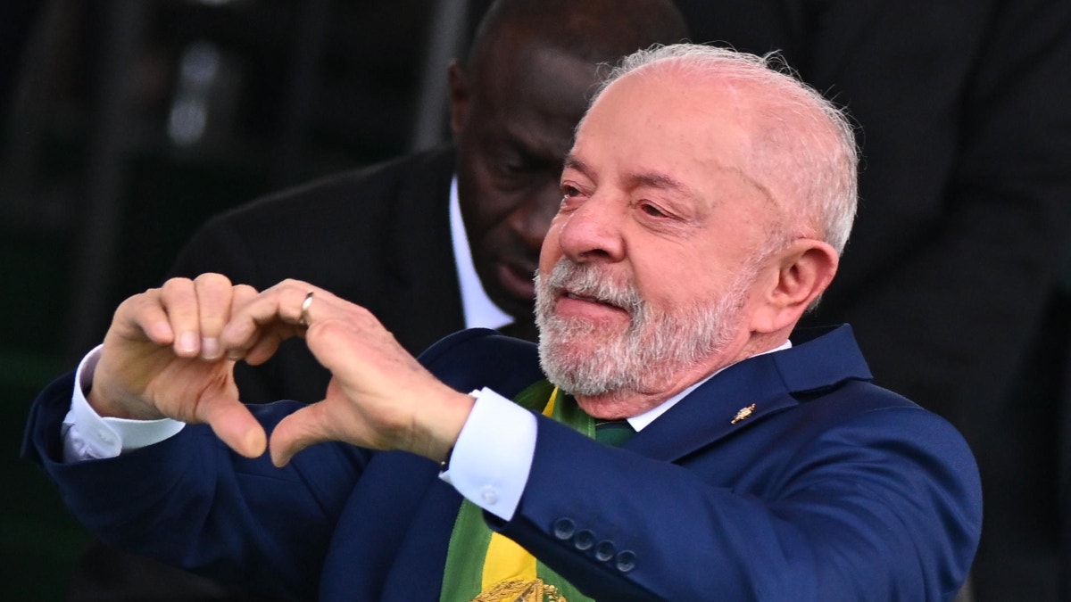 Lula moviliza a sus bases con marchas en varias ciudades de Brasil antes de las elecciones