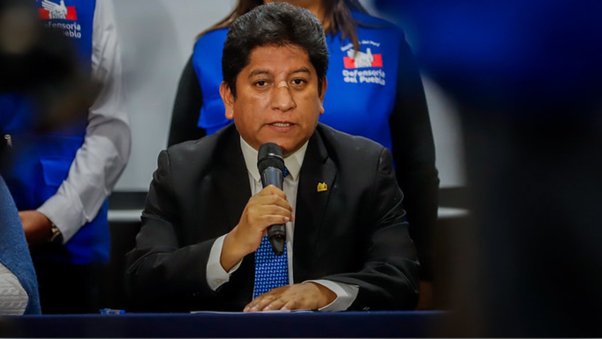 Denuncian que defensor del Pueblo, Josué Gutiérrez, presentó informes de viajes al exterior con textos copiados sin citar