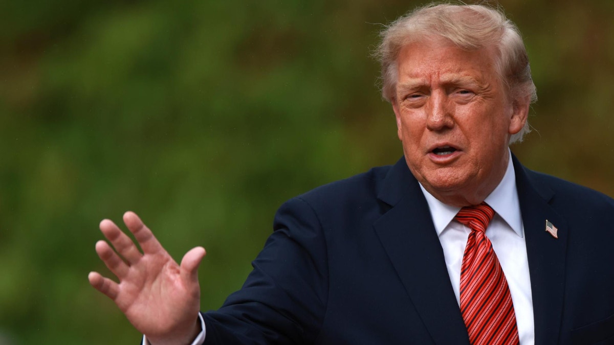 Supremo de EE.UU. frena por ahora el intento de Trump de restringir el voto por correo