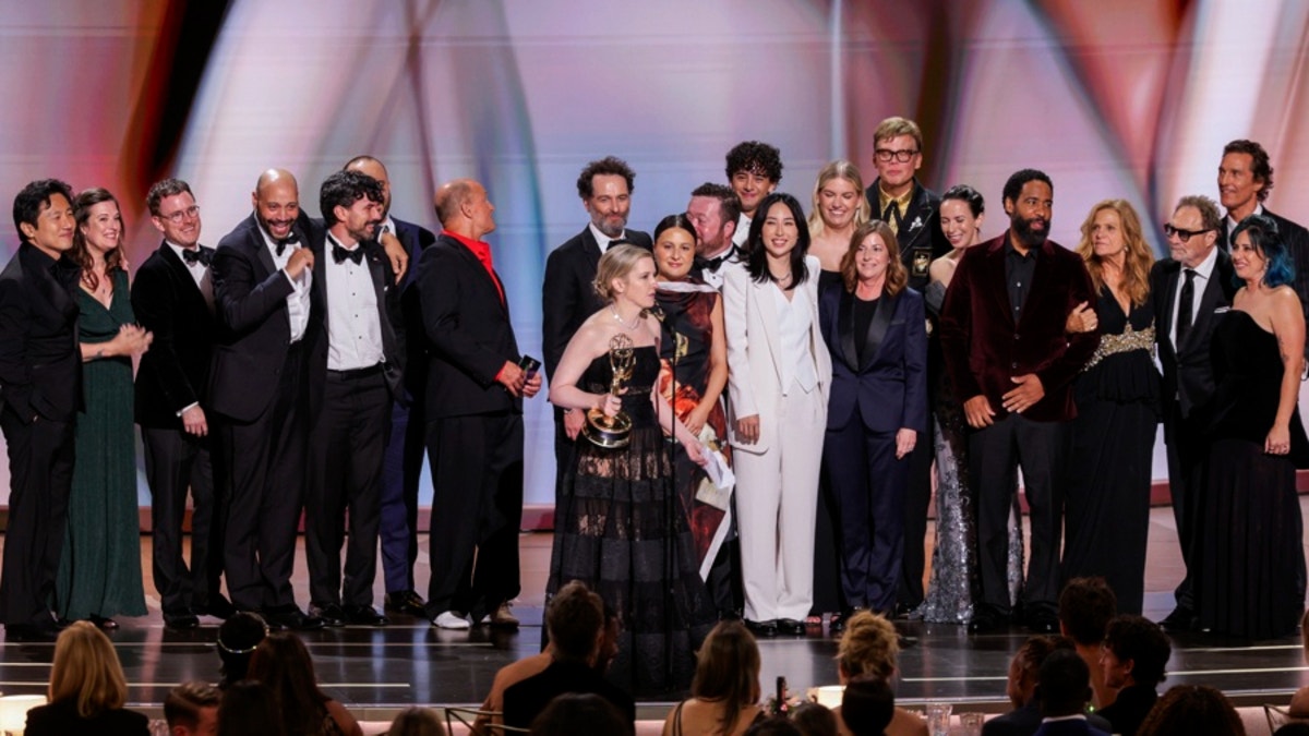 Emmy 2026: 'Widow's Bay' se impuso a 'Hacks' y 'The Bear' como mejor serie de comedia