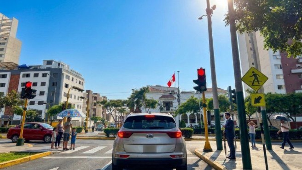 Se extiende ola de calor: Senamhi emite nueva alerta roja en Lima y 15 regiones por altas temperaturas y radiación UV