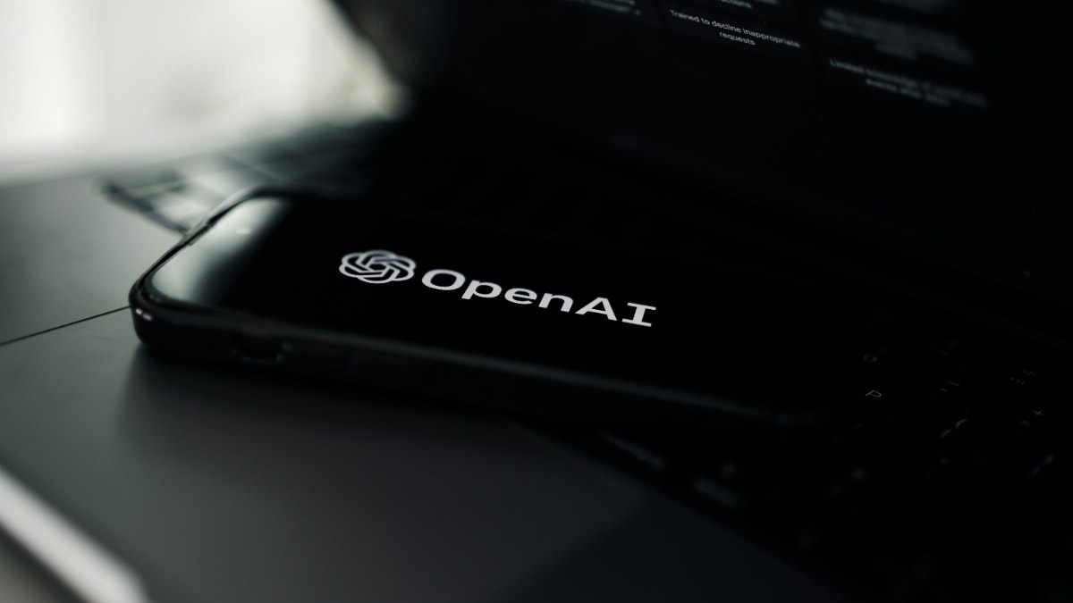 ¿Cuáles son y por qué inquietan los casos de "desalineación" de modelos de IA divulgados por OpenAI?