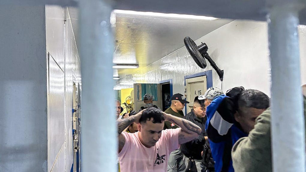 En el penal Ancón I, fueron hallados 38 envoltorios con sustancias ilícitas que serían pasta básica de cocaína.