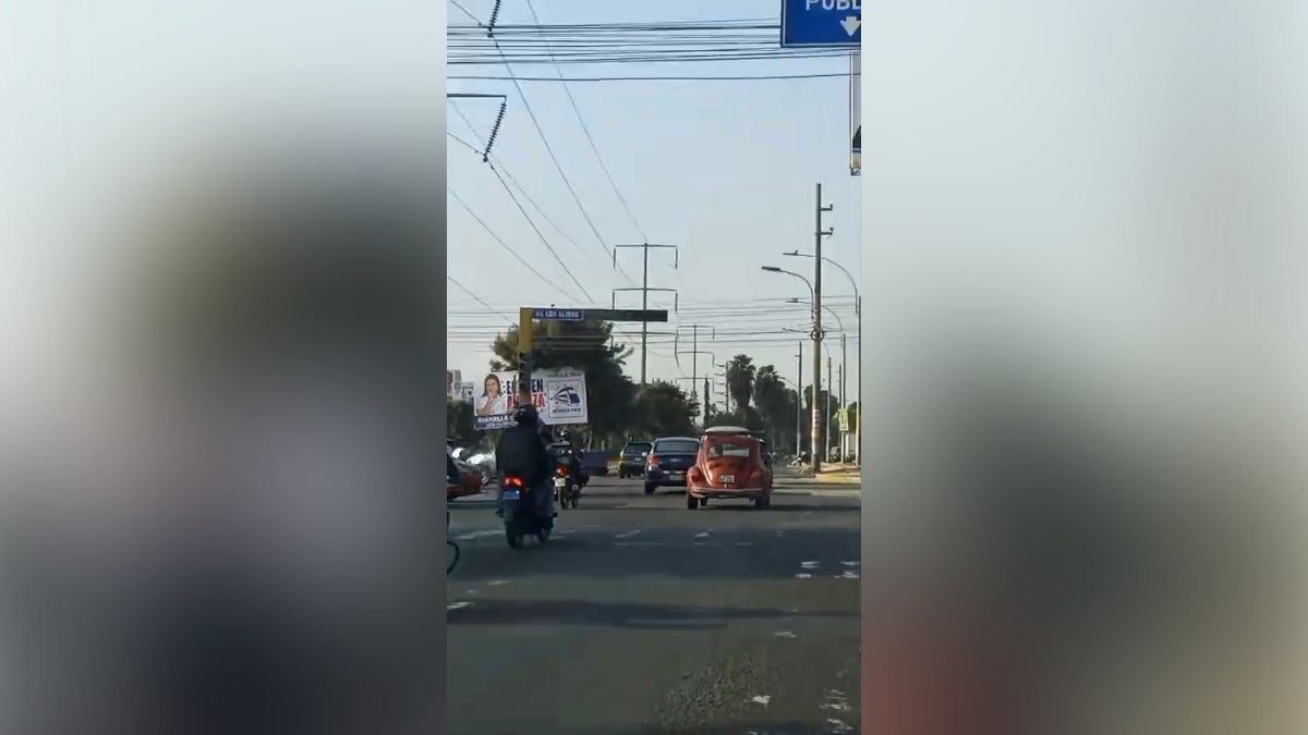 Según el usuario, este problema se registra hace más de una semana y se agrava en horas de alto flujo desde las seis hasta las nueve de la mañana. 