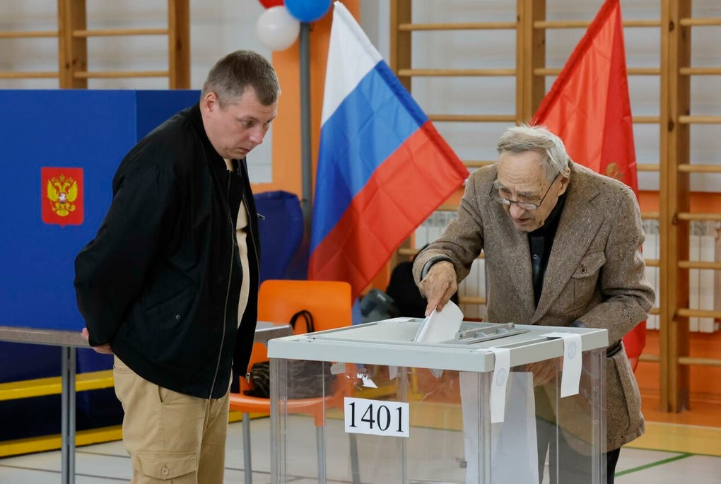 El partido del Kremlin, Rusia Unida, intentará revalidar la mayoría constitucional que logró en 2016, para lo que le conviene una baja participación entre los partidarios de la paz.