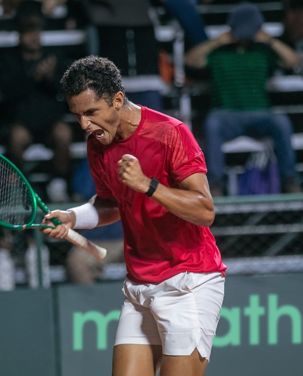 Varillas venció a Escurra en el último partido de individuales y dejó la serie con un global de 3-2.