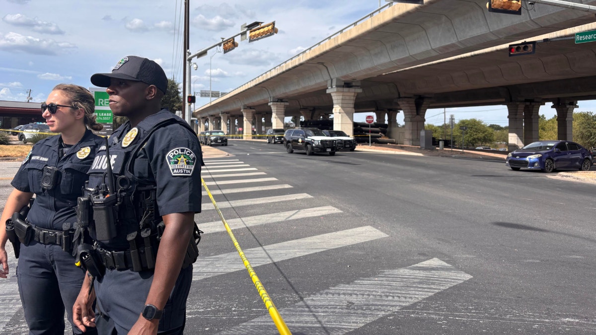 Migrante venezolano herido por agente de ICE es trasladado a centro de detención