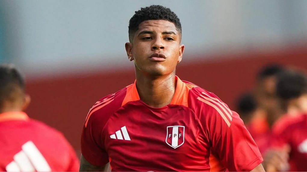 Wilder Cartagena regresa a la selección tras una prolongada lesión.