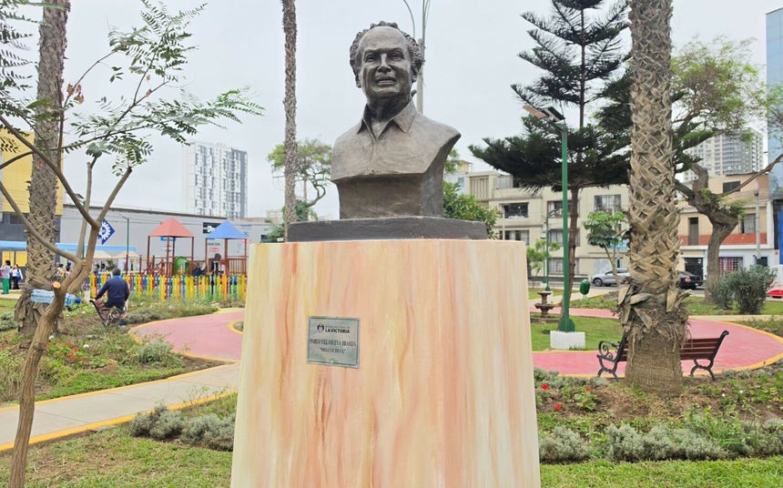 El busto de Melcochita se encuentra en el Parque Chicama, en La Victoria, distrito donde nació el artista.