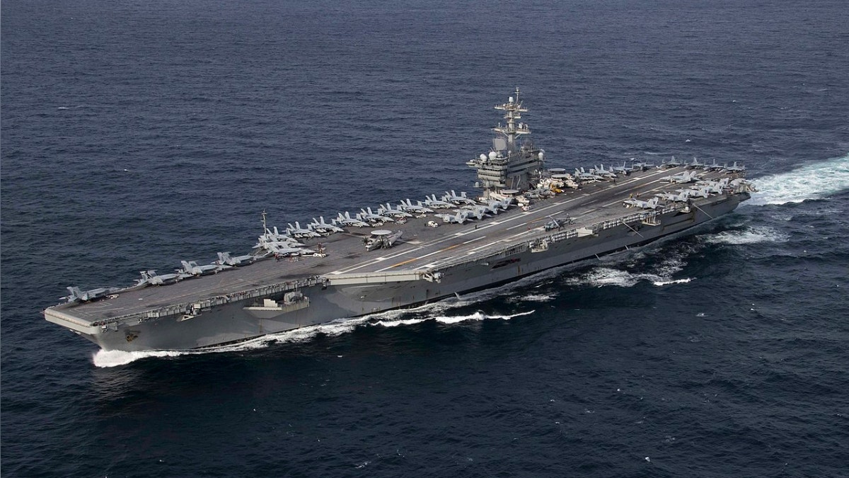 Ocho marineros del grupo de ataque del portaaviones USS Abraham Lincoln intentaron suicidarse, según informó la Armada al Congreso
