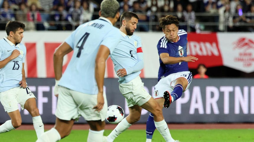 Uruguay, en el debut de Diego Forlán como DT charrúa, perdió 3-1 ante Japón por un amistoso internacional FIFA
