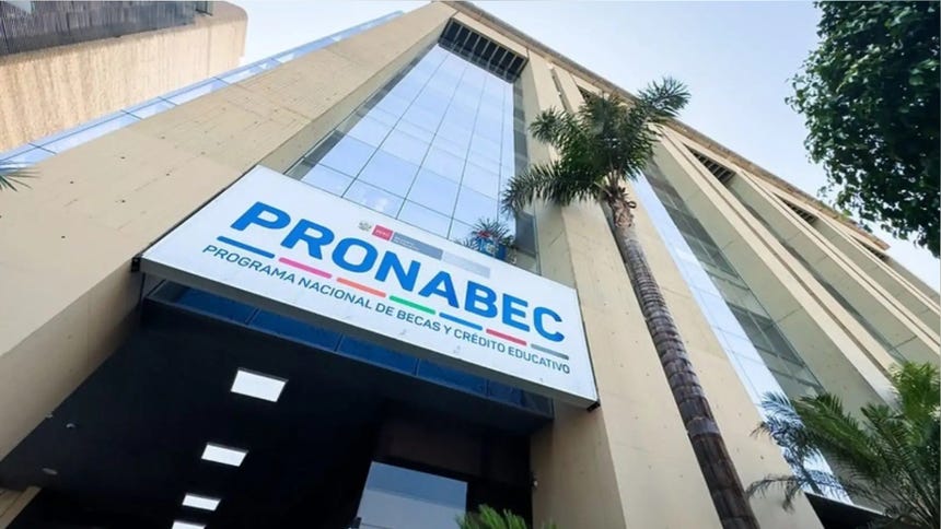 Gobierno modifica el reglamento de la ley que crea Pronabec y establece criterios de pérdida de becas