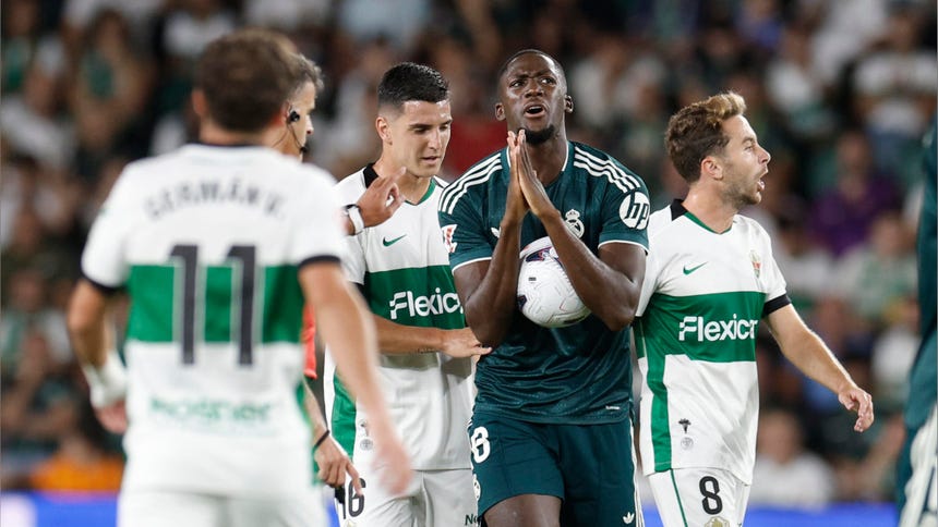 Konaté despierta las alarmas en Real Madrid: sufre una lesión de ligamento en la pierna derecha