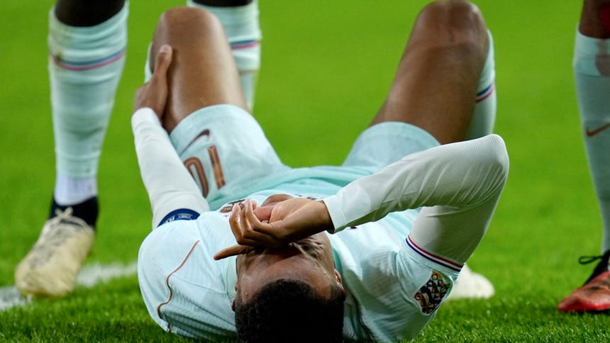 Alarma en Francia: Kylian Mbappé anota y se lesiona ante Turquía en la UEFA Nations League [VIDEO]
