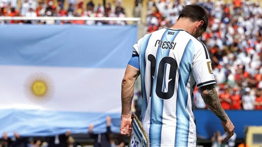Messi tuvo su último duelo con Argentina frente a España en el Mundial.