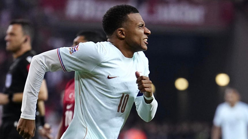Kylian Mbappé sufre "una lesión tendinosa" y abandona concentración de Francia para volver a Madrid